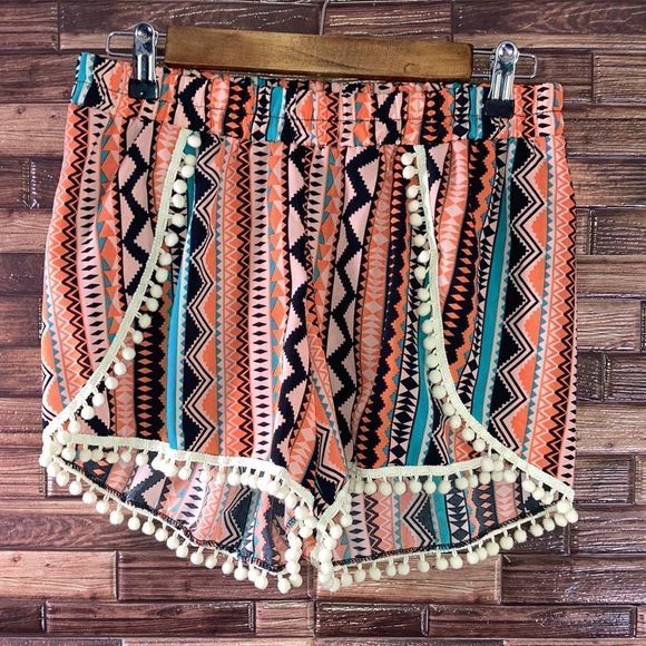 RUE 21 BOHO SHORTS Size Medium Womens - Picture 1 of 11